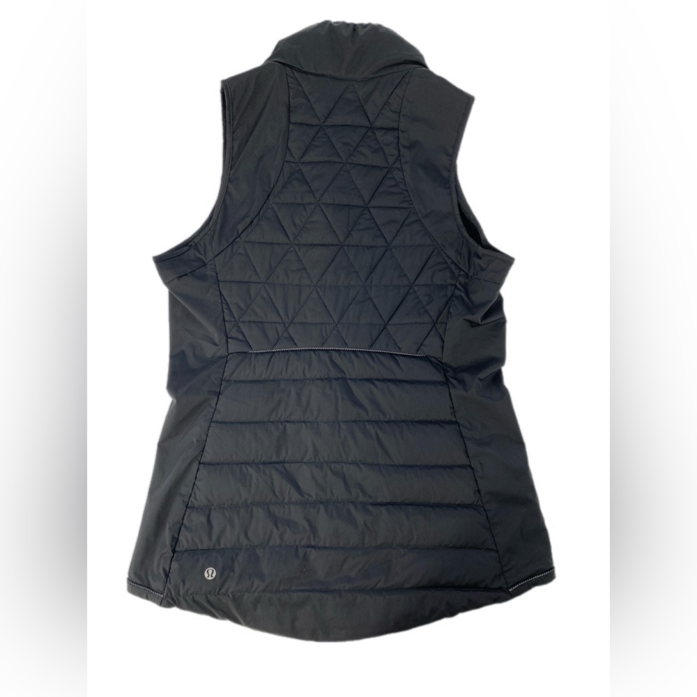 Lululemon Fluffed Up Vest Black size 8 - Picture 6 of 8